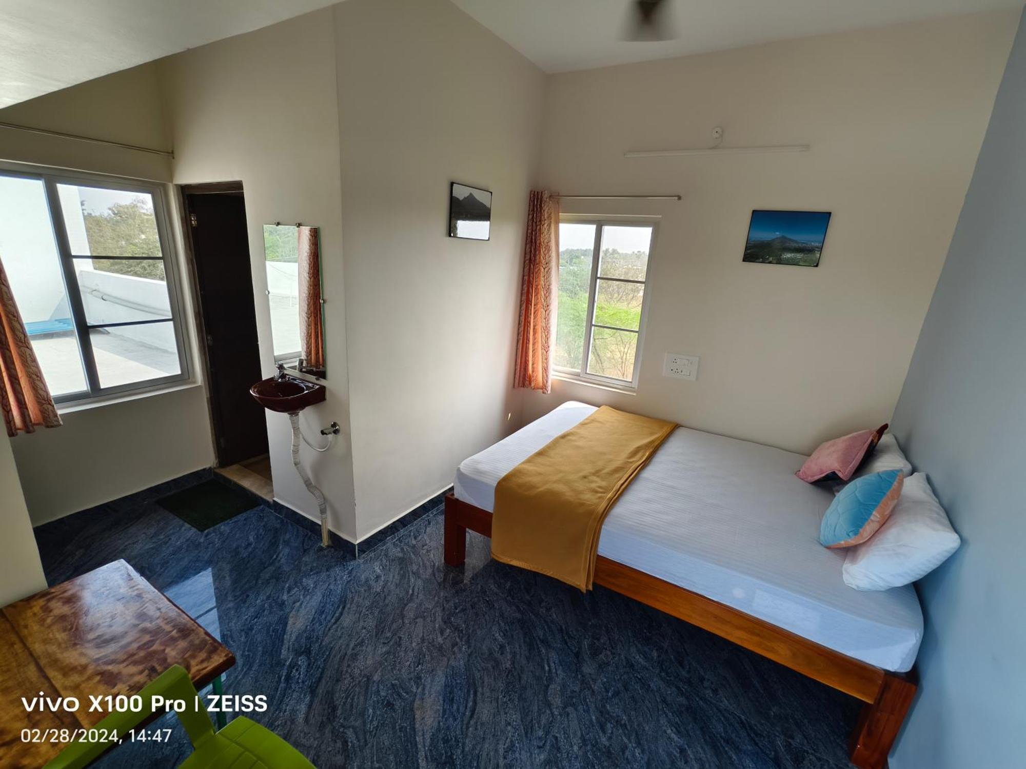 Rpm Home Stay Тіруваннамалай Екстер'єр фото